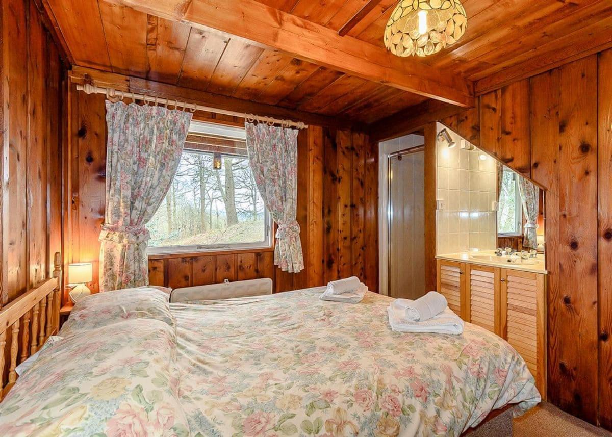 Penllwyn Lodges Монтгомери Экстерьер фото