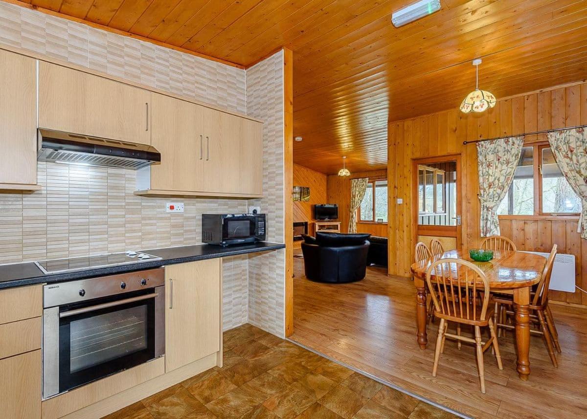 Penllwyn Lodges Монтгомери Экстерьер фото