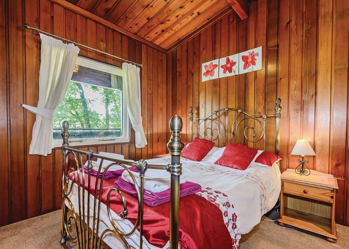 Penllwyn Lodges Монтгомери Экстерьер фото