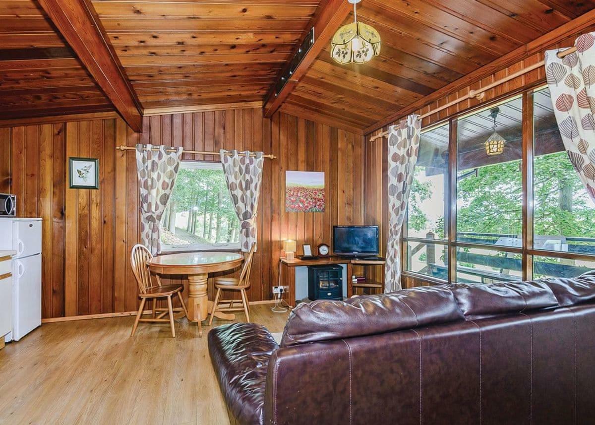 Penllwyn Lodges Монтгомери Экстерьер фото