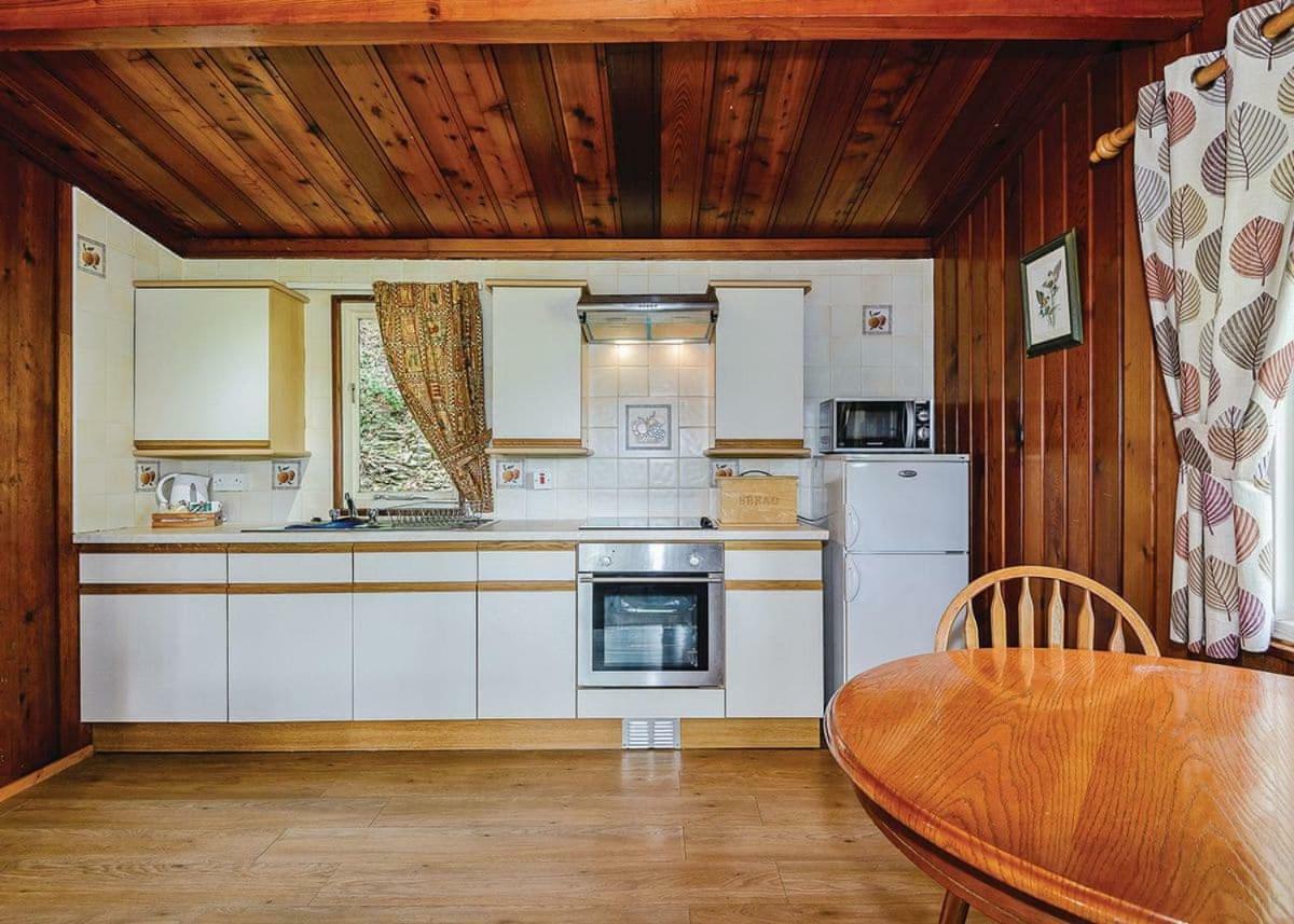 Penllwyn Lodges Монтгомери Экстерьер фото